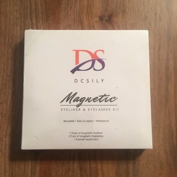 3D Magnetic Eyelash Kit with Lashes- No Glue Needed - Picture 6 of 6